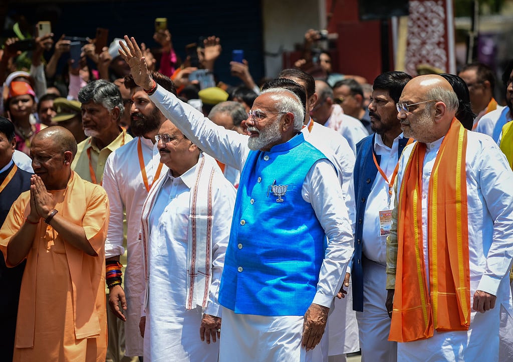 विष्णु नागर का व्यंग्य: दिल-दिमाग को बंद रखिए, उसकी चाबी मोदी-शाह, योगी जी जैसे लोगों को देकर सुखी रहिए!