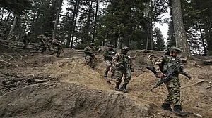 पहलगाम अटैक के बाद अब उधमपुर में आतंकियों और सुरक्षाबलों के बीच मुठभेड़, एक जवान शहीद