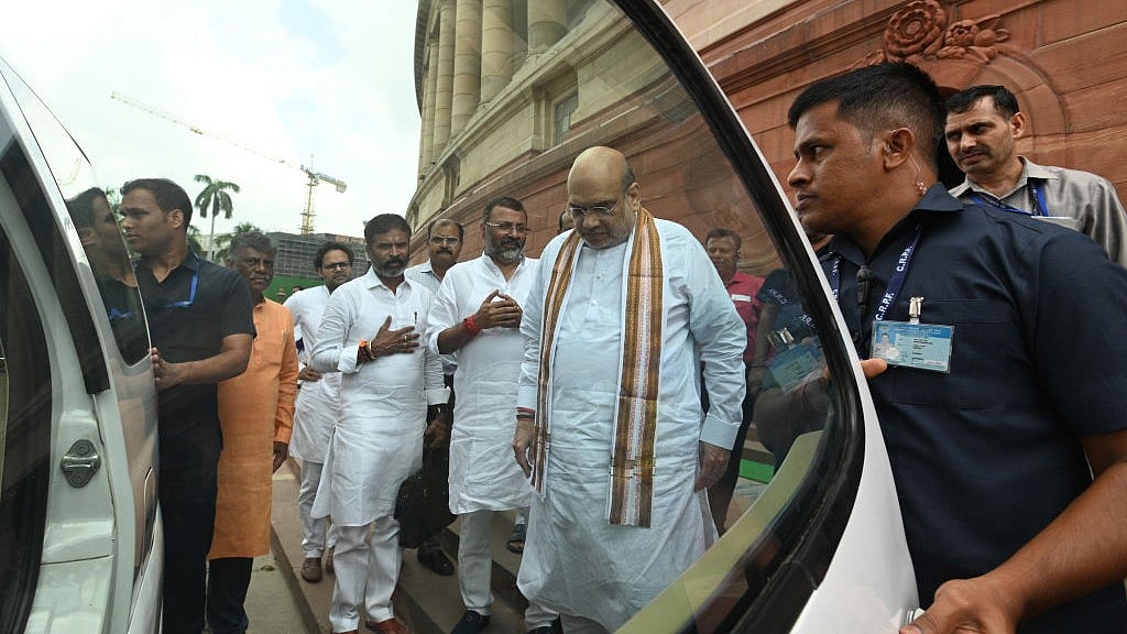 निशिकांत दुबे जैसे बीजेपी नेता यूं ही नहीं करते हुंआ-हुंआ!