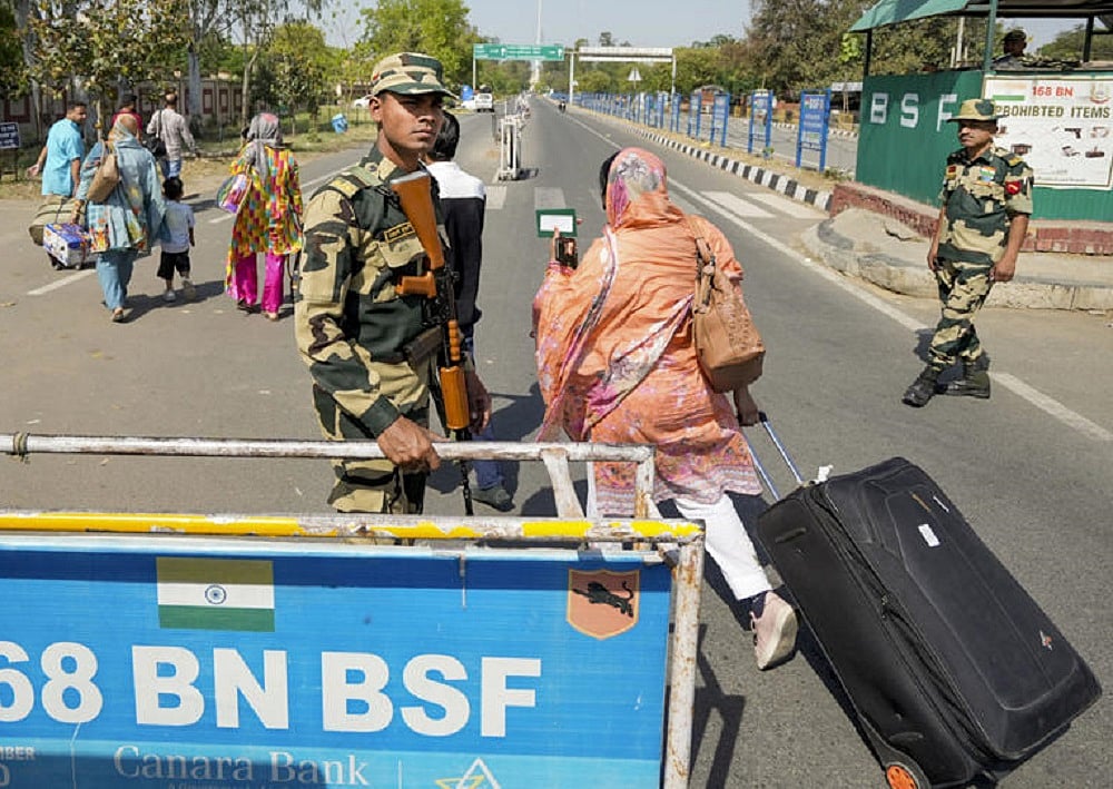 पहलगाम हमलाः अब तक 1,000 से अधिक भारतीय लौटे, 800 से ज्यादा पाकिस्तानी वापस गए