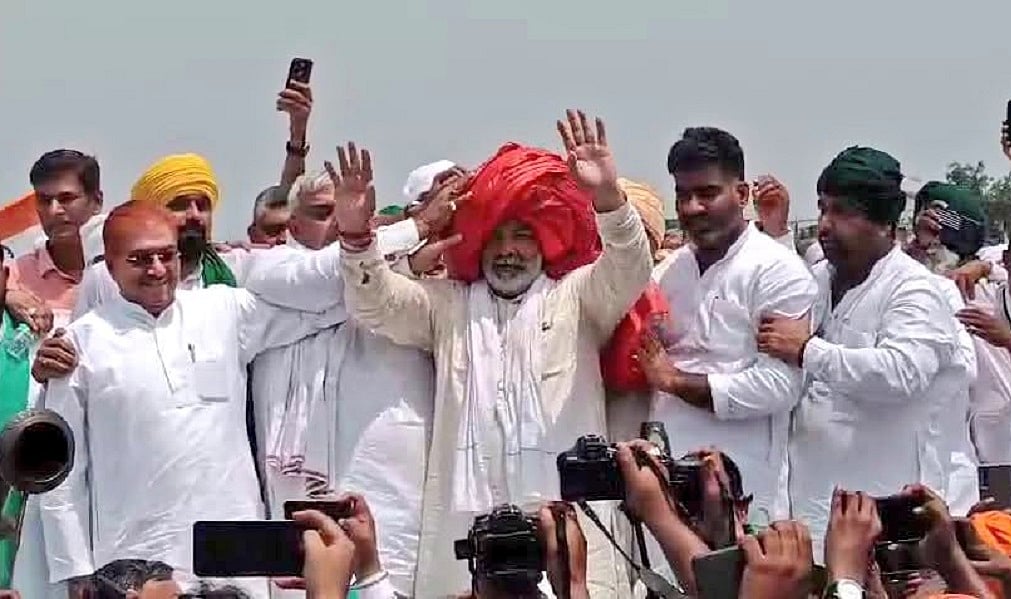 राकेश टिकैत के साथ ‘हाथापाई’ के बाद भारतीय किसान यूनियन ने दिखाई एकता, पंचायत में उमड़े हजारों लोग