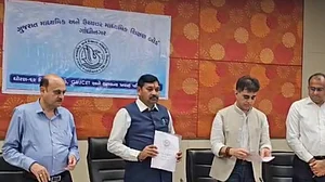 गुजरात बोर्ड की कक्षा 12वीं का रिजल्ट जारी, सामान्य स्ट्रीम में बनासकांठा तो विज्ञान में मोरबली जिला अव्वल