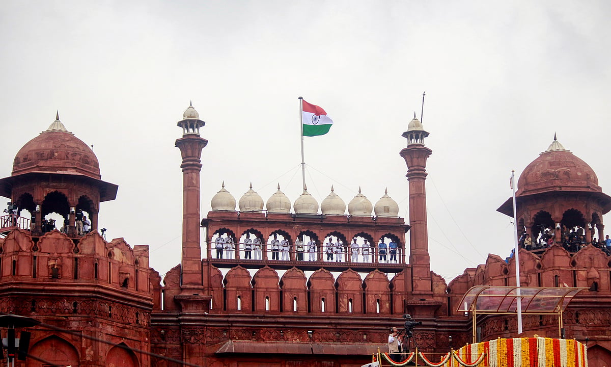 दिल्ली की ऐतिहासिक इमारतों की सुरक्षा बढ़ाई गई, लाल किला और कुतुब मीनार के बाहर अतिरिक्त बलों की तैनाती