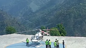 चारधाम यात्रा के लिए हेलीकॉप्टर सेवाएं फिलहाल बंद, भारत-पाकिस्तान में तनाव के बीच उत्तराखंड सरकार का आदेश