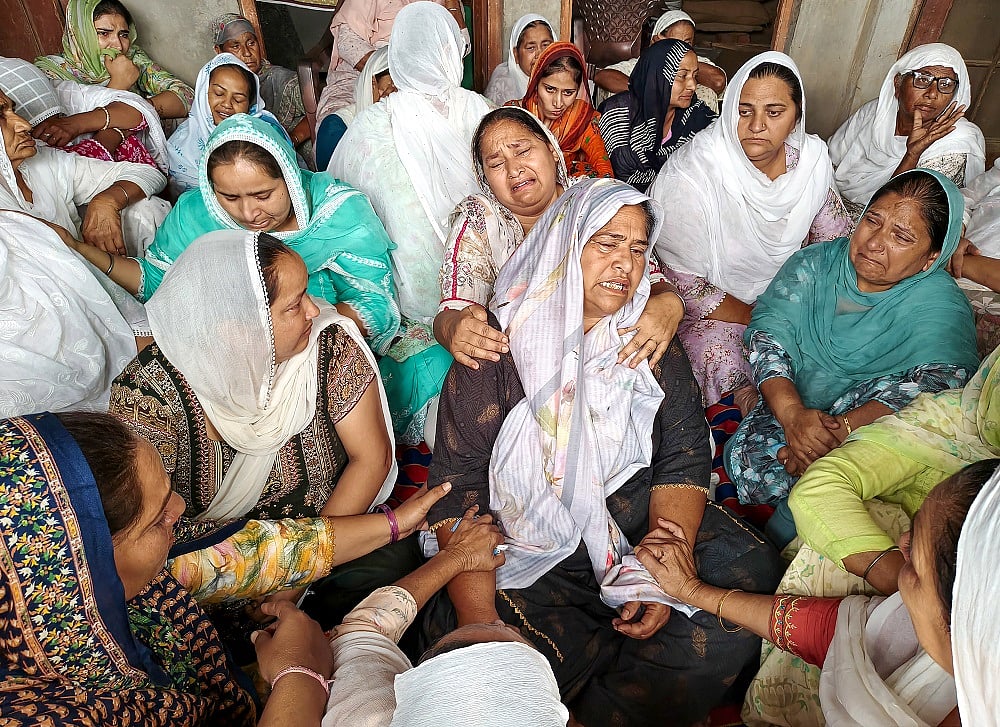 अमृतसर में जहरीली शराब पीने से मरने वालों की संख्या बढ़कर 21 हुई, अब तक 10 गिरफ्तार, DSP और SHO निलंबित