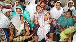 अमृतसर में जहरीली शराब पीने से मरने वालों की संख्या बढ़कर 21 हुई, अब तक 10 गिरफ्तार, DSP और SHO निलंबित
