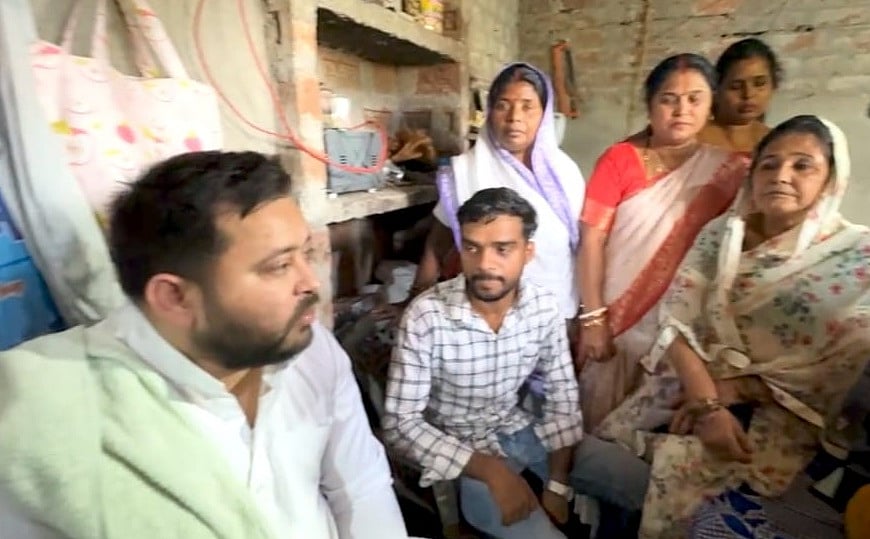 तेजस्वी यादव ने कहा- हमें भारतीय सेना पर नाज, हम तो पाकिस्तान में तिरंगा यात्रा चाहते हैं