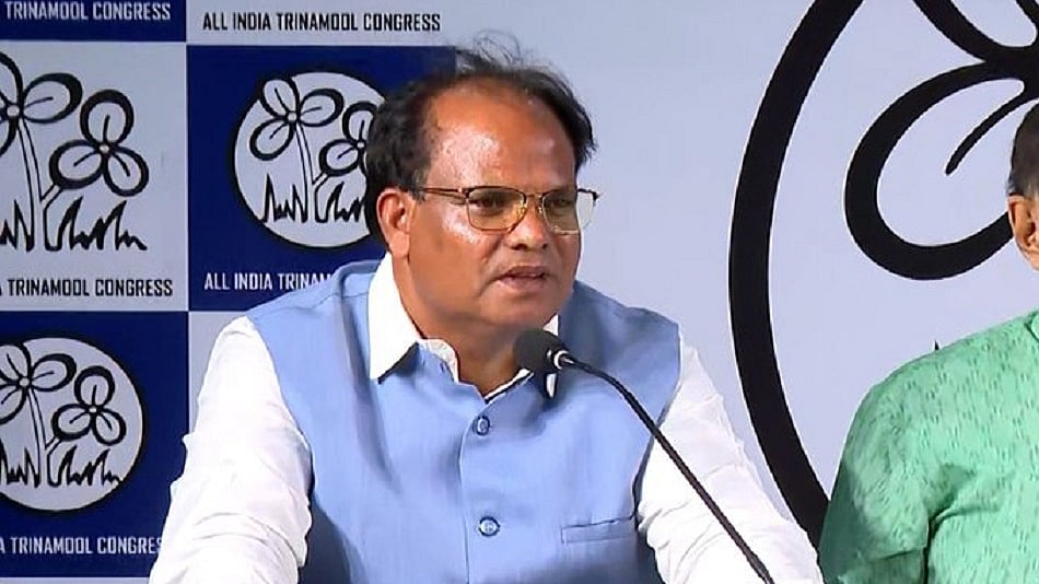 पूर्व केंद्रीय मंत्री जॉन बारला TMC में शामिल, कहा- BJP ने आदिवासियों के लिए काम नहीं करने दिया