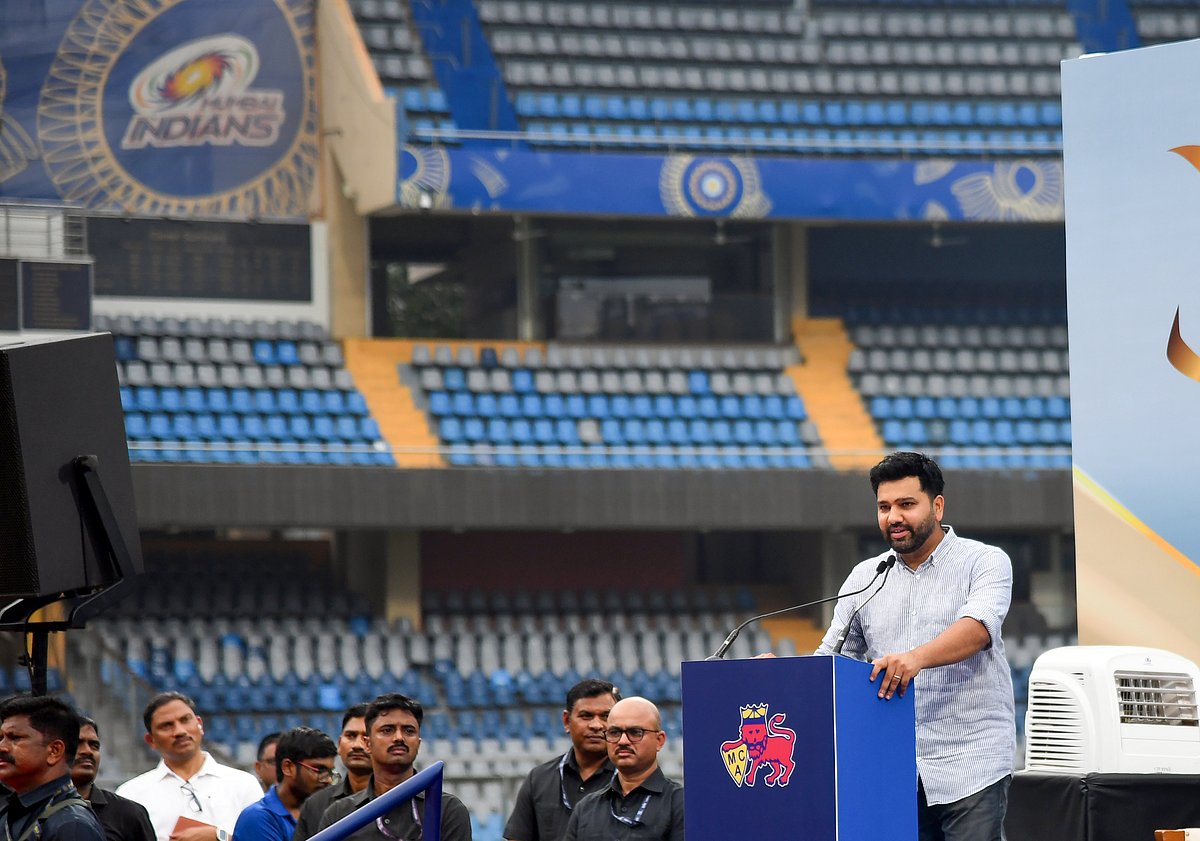 खेल: वानखेड़े में 'रोहित शर्मा स्टैंड' का अनावरण, द्रविड़ बोले- यह उनके योगदान का इनाम और तेंदुलकर ने BCCI को कहा धन्यवाद