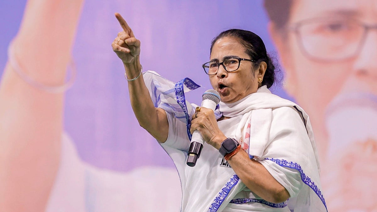 बंगाल शिक्षा विभाग मुख्यालय के बाहर प्रदर्शन में शिक्षक कम, बाहरी लोग ज्यादा हैं: ममता बनर्जी