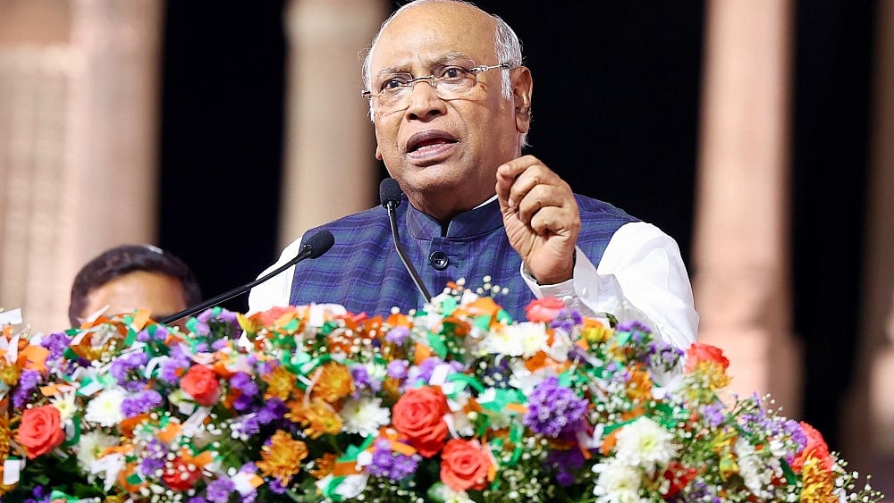 सुरक्षा मुहैया नहीं कराने के कारण पहलगाम में 26 लोग मारे गए, खुद पीएम मोदी ने रद्द कर दिया था अपना दौराः खड़गे