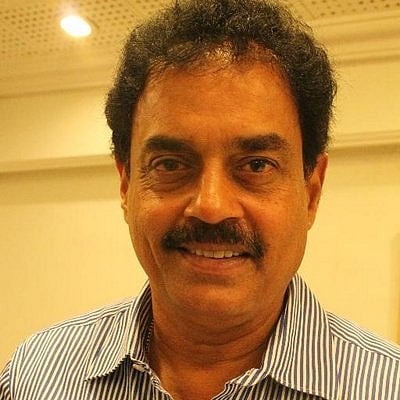खेल: रोहित और विराट के संन्यास ने दिलीप वेंगसरकर को किया हैरान और 'RCB को गेंदबाज दिलाएंगे पहला IPL खिताब'