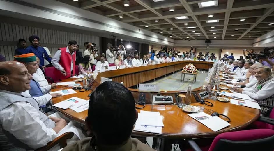 विदेश तो भेजे गए प्रतिनिधिमंडल, लेकिन पहलगाम हमले के बाद सर्वसम्मति बनाने के लिए सरकार ने क्या किया!