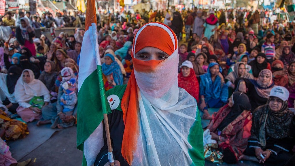 नागरिकों के व्यवस्थागत दमन से नहीं, स्वतंत्रता से मजबूत होता है लोकतंत्र / आकार पटेल 