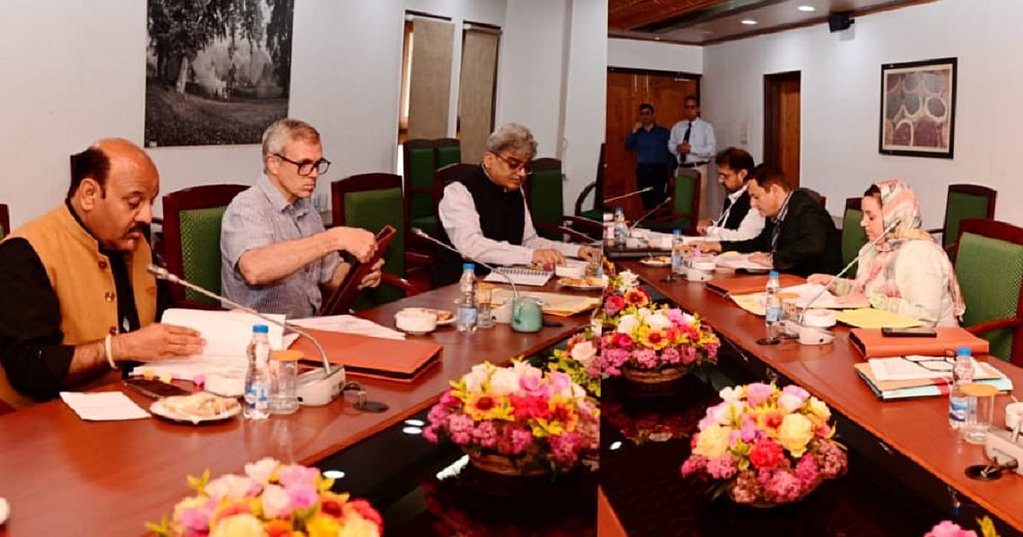 जम्मू कश्मीरः उमर अब्दुल्ला ने पहलगाम में कैबिनेट की विशेष बैठक की, बोले- हम आतंकवाद से नहीं डरेंगे