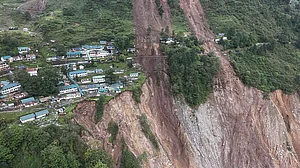 सिक्किम के कई इलाके भीषण भूस्खलन से बाहरी संपर्क से कटे, सेना का राहत और बचाव कार्य जारी