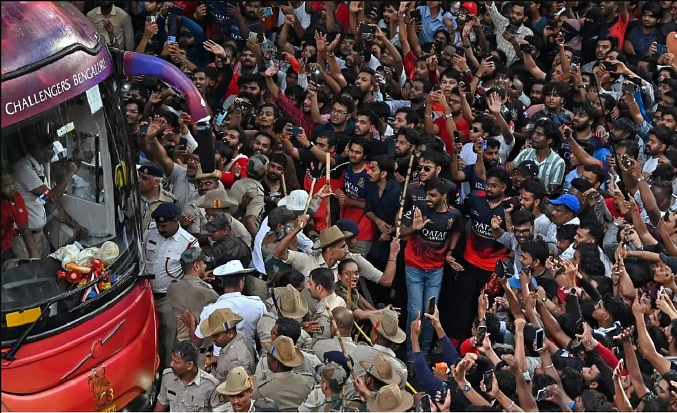 बेंगलुरु भगदड़ः RCB, इवेंट कंपनी और KSCA के खिलाफ एक और FIR, गिरफ्तार चार लोगों को न्यायिक हिरासत में भेजा गया