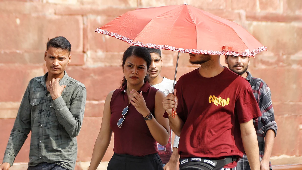 दिल्ली-एनसीआर में भीषण गर्मी का कहर, अगले दो दिनों तक हीट वेव का अलर्ट जारी, मौसम विभाग ने स्वास्थ्य को लेकर दी चेतावनी