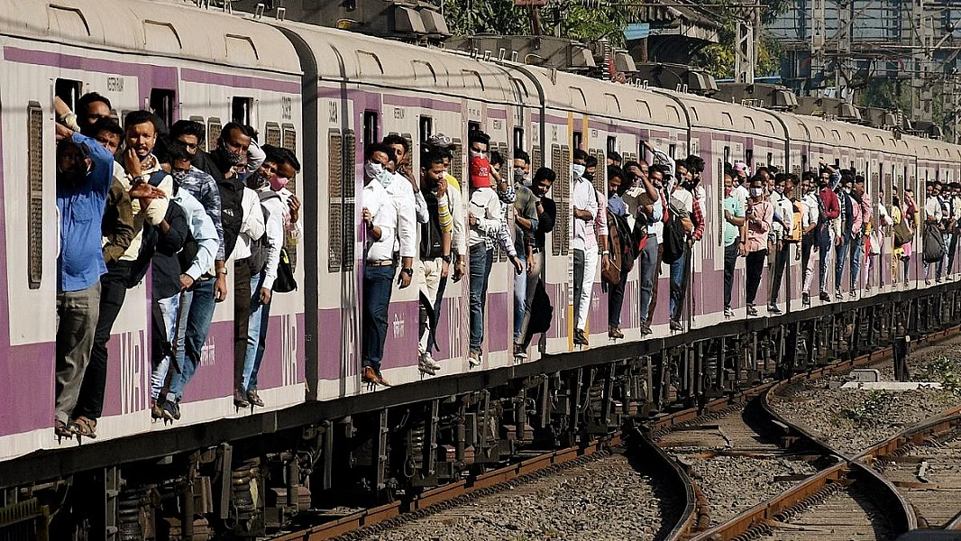मुंबई लोकल ट्रेन नेटवर्क पर 11 साल में करीब 30,000 मौतें, जीआरपी के चौंकाने वाले आंकड़े