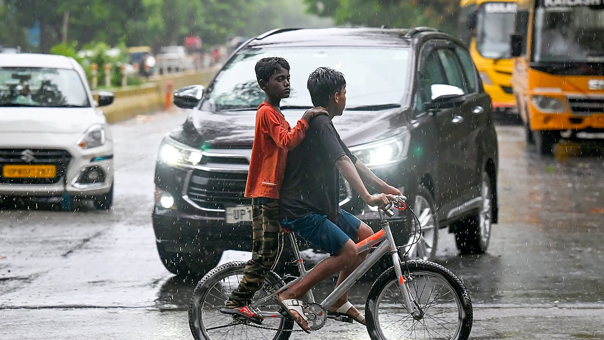 दिल्ली-एनसीआर के लोगों को भीषण गर्मी से मिली निजात, तीन दिनों तक बारिश को लेकर अलर्ट भी जारी
