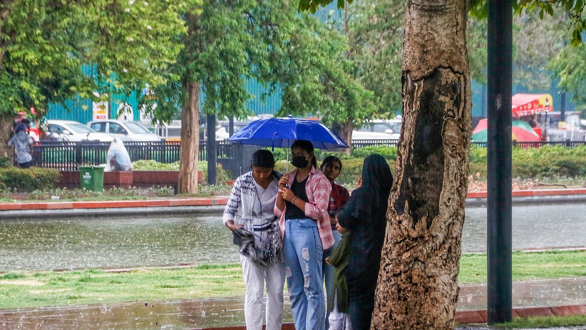 दिल्ली समेत पूरे एनसीआर में अगले कुछ दिनों तक मौसम सुहाना बने रहने की उम्मीद