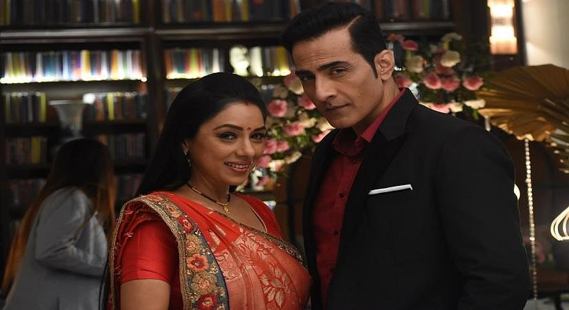 टीवी सीरियल 'अनुपमा' के सेट पर लगी भीषण आग, फिल्म सिटी में अफरा-तफरी