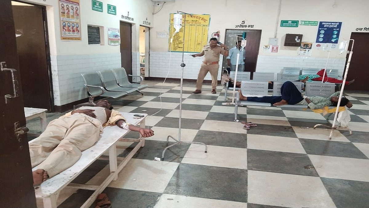 उत्तर प्रदेश के बिजनौर में कर्ज से परेशान एक परिवार के 4 सदस्यों ने खाया जहर, 2 की मौत, 2 की हालत गंभीर