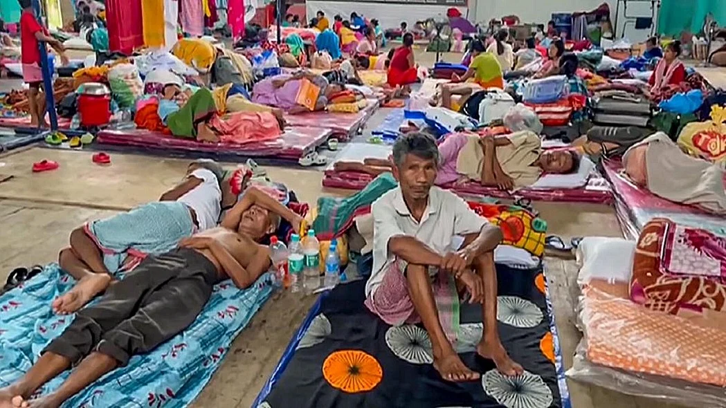 मणिपुर में दिसंबर तक राहत शिविर बंद करेगी सरकार, विस्थापितों का तीन चरण में पुनर्वास करने का दावा