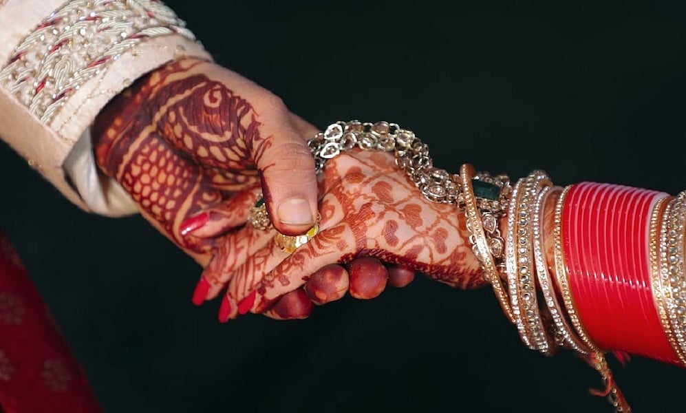 सावन का महीना सबसे पावन और शुभ! फिर भी शादियों पर क्यों है रोक? जानें इसकी धार्मिक वजह?