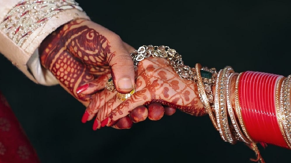 सावन का महीना सबसे पावन और शुभ! फिर भी शादियों पर क्यों है रोक? जानें इसकी धार्मिक वजह?