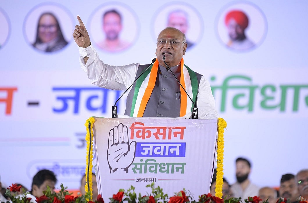 CWC बैठक: खड़गे बोले- मोदी सरकार ने गरीबों की पीठ में छुरा घोंपा, मनरेगा पर जनांदोलन खड़ा करना होगा
