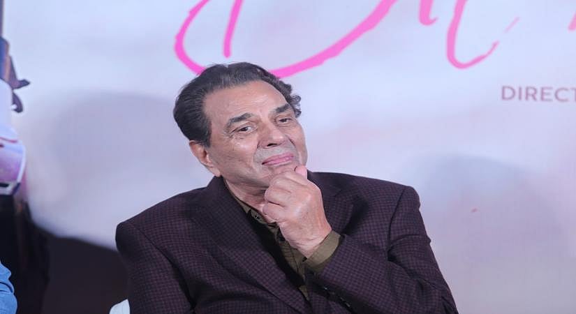 'वो कहीं आस-पास हैं', दिलीप कुमार को पुण्यतिथि पर याद कर भावुक हुए धर्मेंद्र