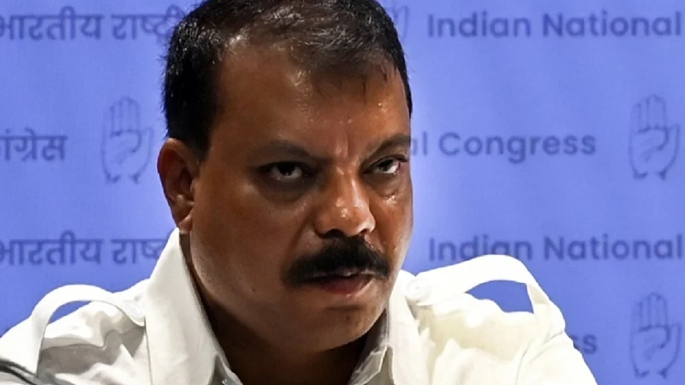 मध्य प्रदेश में झूठे मुकदमों के खिलाफ सड़क पर उतरी कांग्रेस, उमंग सिंघार बोले- झूठ के विरुद्ध लड़ने को तैयार