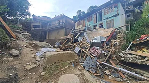 हिमाचल के मंडी में भीषण तबाही! नाले में उफान ने मचाई गांव में तबाही, उजड़े आशियाने, प्रभावितों ने लगाई मदद की गुहार