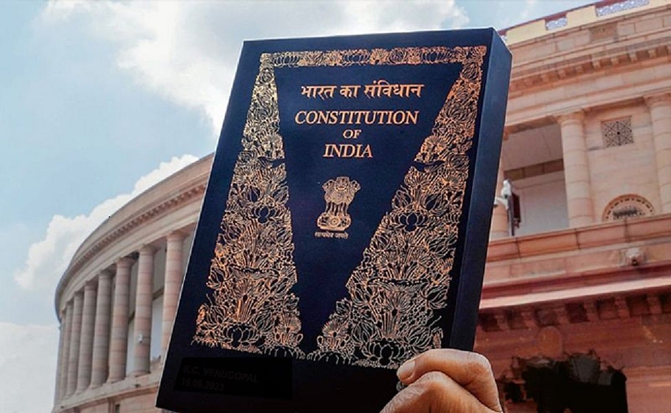 राम पुनियानी का लेखः संविधान की उद्देशिका में धर्मनिरपेक्षता-समाजवाद के खिलाफ है संघ, हर हाल में हटाना चाहता है
