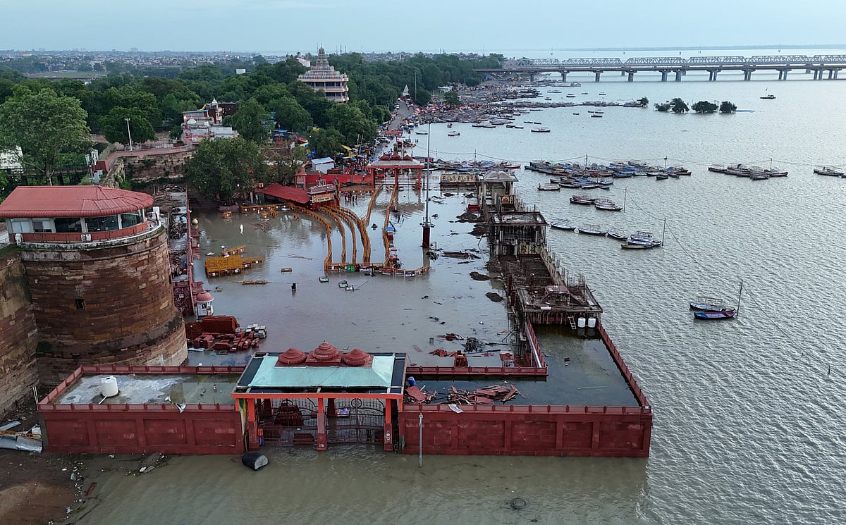 यूपी में तेज बारिश बनी आफत! बांदा, चित्रकूट और महोबा में मकान के मलबे में दबकर 6 लोगों की मौत, 11 लोग घायल 