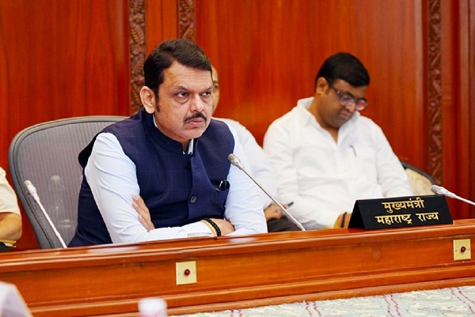 महाराष्ट्र का विशेष जन सुरक्षा कानूनः आखिर किसका डर सता रहा है फडणवीस सरकार को?