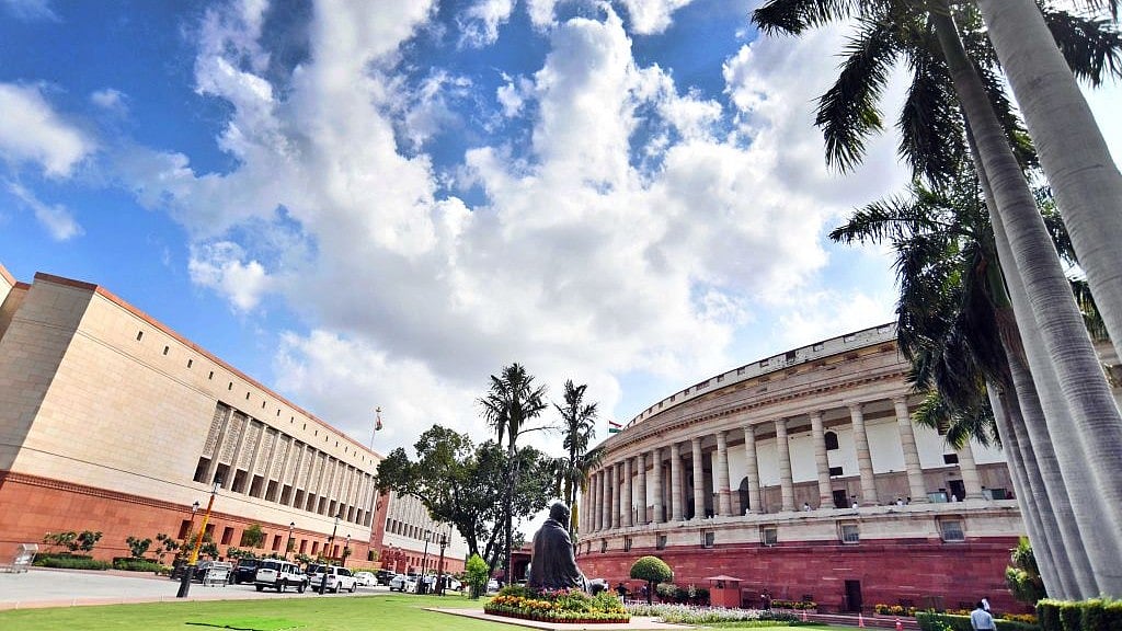 संसद के मॉनसून सत्र पर संशय के बादल: क्या बिहार में वोटबंदी पर चर्चा के लिए तैयार होगी मोदी सरकार!