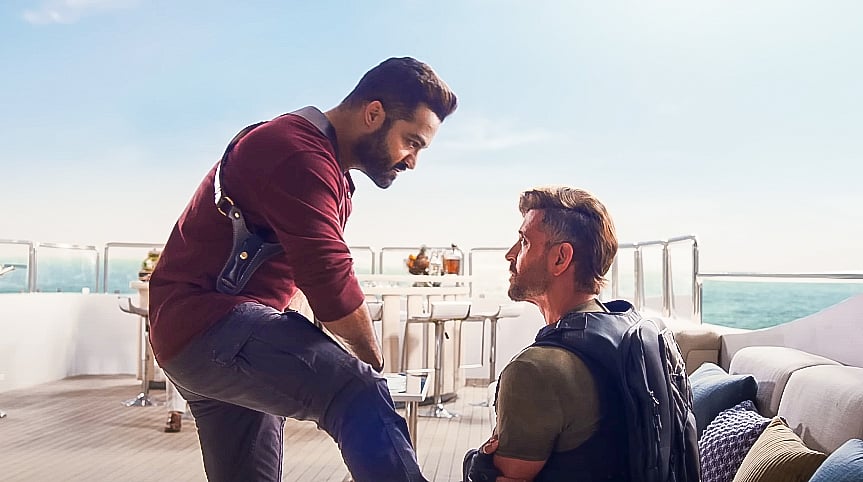  'तूफान के लिए तैयार हो जाइए', ‘वॉर 2’ का धमाकेदार ट्रेलर आउट, ऋतिक-एनटीआर के बीच दिखी जबरदस्त टक्कर