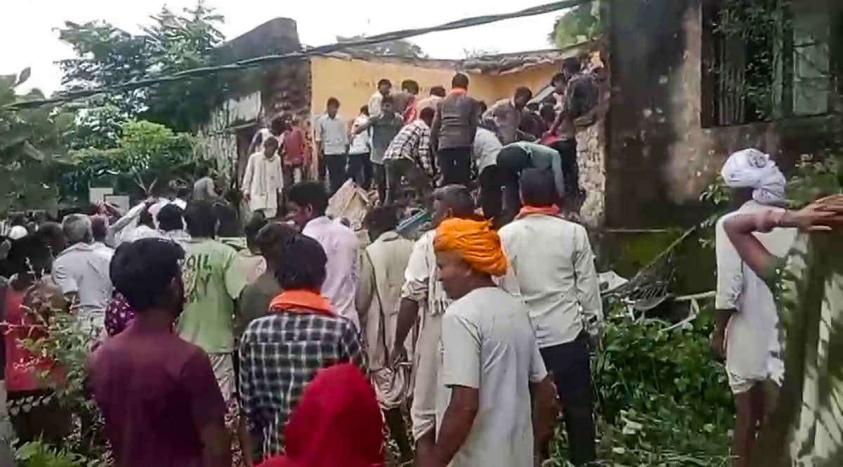 राजस्थान में सरकारी स्कूल की इमारत का एक हिस्सा गिरने से मरने वाले बच्चों की संख्या 7 हुई, 35 बच्चे गए थे दब