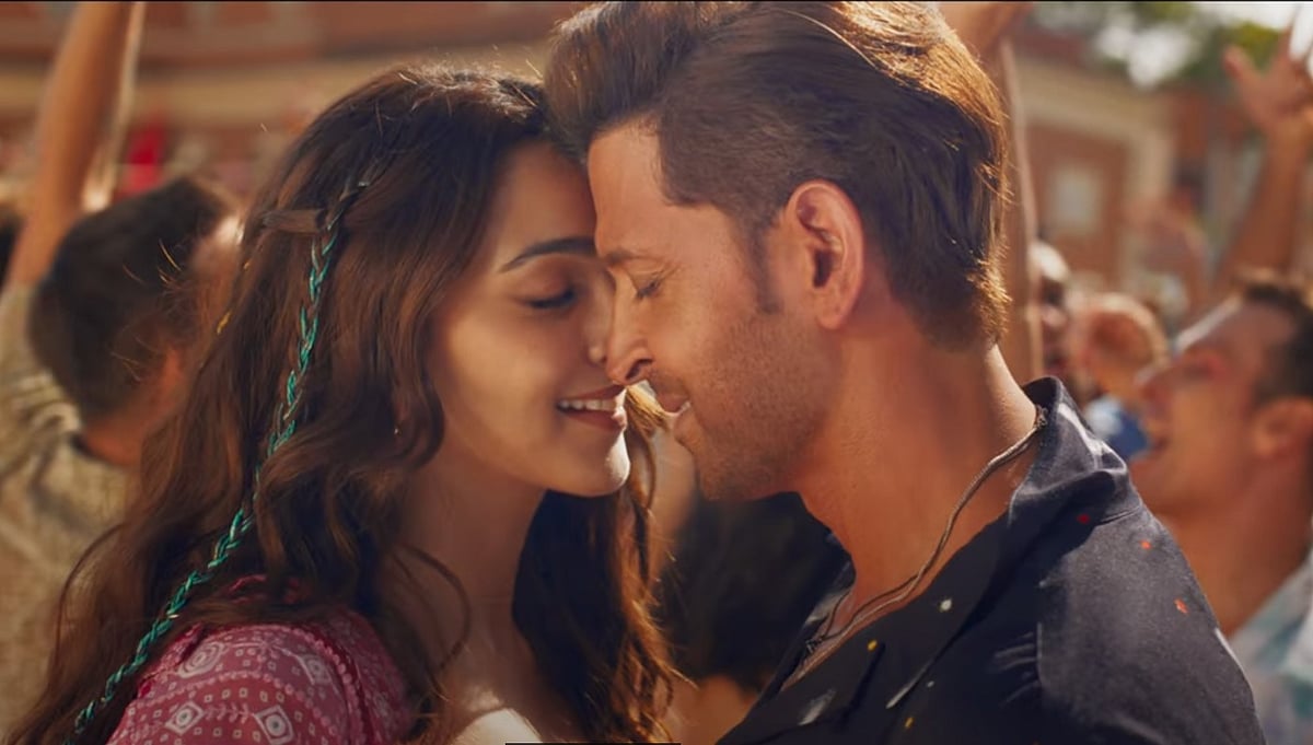 सिनेजीवन: 'वॉर 2' का नया गाना 'आवां जावां' रिलीज और आमिर खान के लिए पैसा नहीं दर्शकों का प्यार मायने रखता है