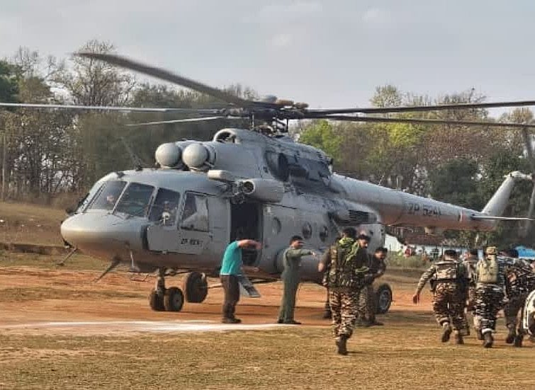 झारखंड: चाईबासा में नक्सली आईईडी धमाका, कोबरा बटालियन के दो जवान घायल