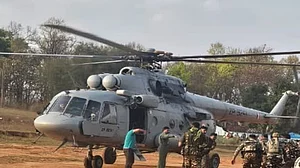 झारखंड: चाईबासा में नक्सली आईईडी धमाका, कोबरा बटालियन के दो जवान घायल