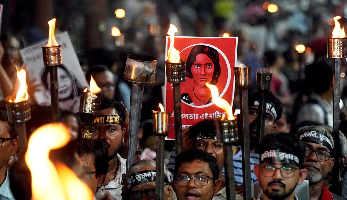 आरजी कर हत्याकांड की पहली बरसी: पीड़िता के माता-पिता के आह्वान पर कोलकाता में राज्य सचिवालय तक मार्च आज, सुरक्षा कड़ी