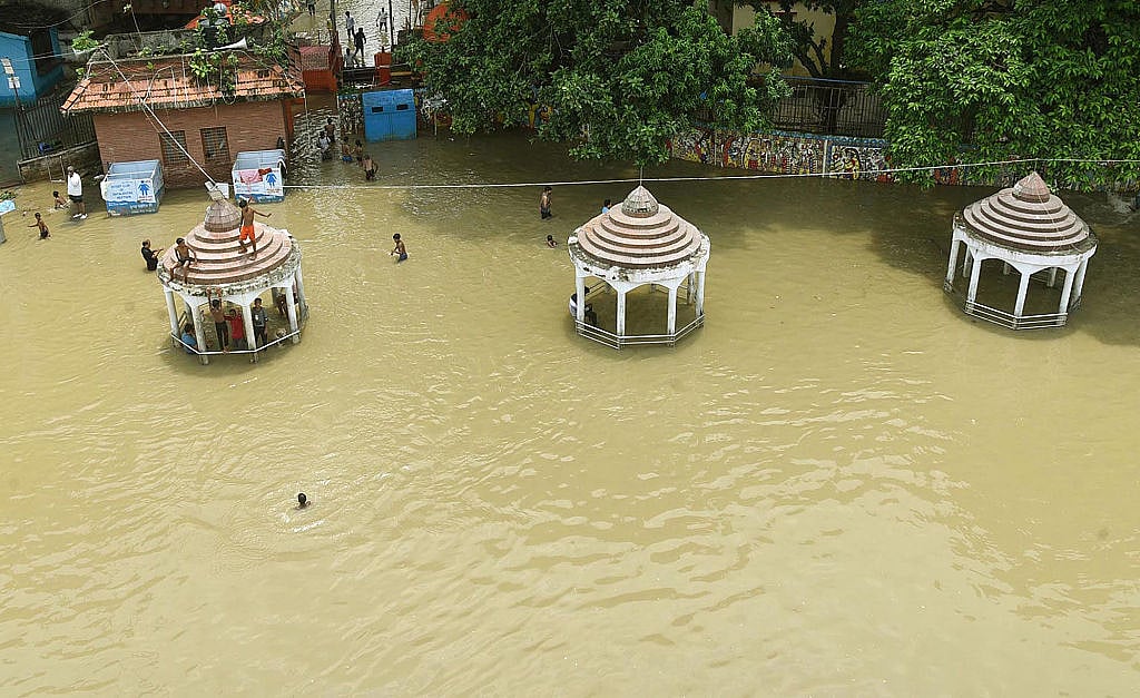 बिहार के भागलपुर में बाढ़ का विकराल रूप! कई इलाके, विश्वविद्यालय कैंपस जलमग्न, कई फुट तक पानी