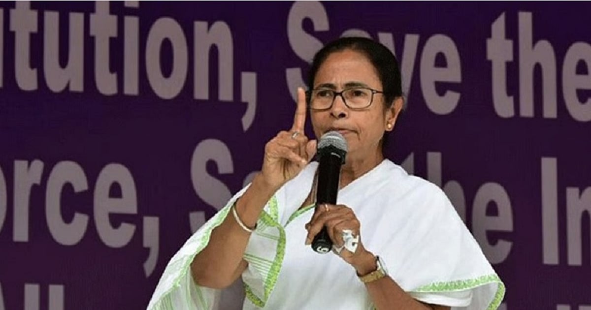 navjivanindia%2F2025-08-11%2Frwc3o02g%2FMamata-Banerjee.jpg?rect=0%2C0%2C984%2C517&w=1200&ar=40%3A21&auto=format%2Ccompress&ogImage=true&mode=crop&enlarge=true&overlay=false&overlay_position=bottom&overlay_width=100
