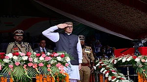 स्वतंत्रता दिवस पर सीएम अब्दुल्ला का सवाल, पहलगाम के हत्यारे तय करेंगे जम्मू-कश्मीर का राज्य दर्जा?