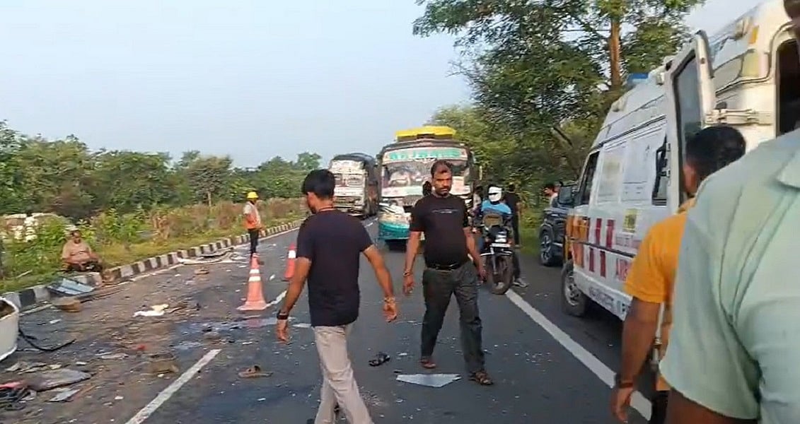 MP के शिवपुरी में भीषण सड़क हादसे में सिंगर समेत म्यूजिशियन ग्रुप के 4 सदस्यों की मौत, 7 गंभीर घायल