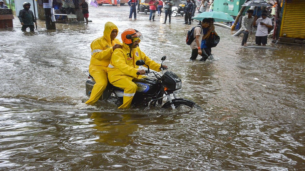 महाराष्ट्र के ठाणे में 4 महीनों में बारिश से जुड़ी घटनाओं में 20 लोगों की मौत, 1,800 मिमी से ज्यादा बारिश दर्ज
