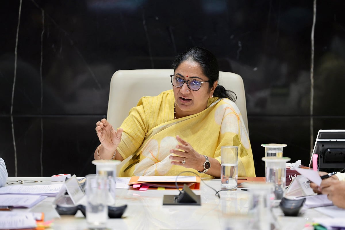दिल्ली: CM रेखा गुप्ता के सुरक्षा घेरे में बदलाव,  जेड श्रेणी की सुरक्षा मिली, CRPF से जवान रहेंगे तैनात